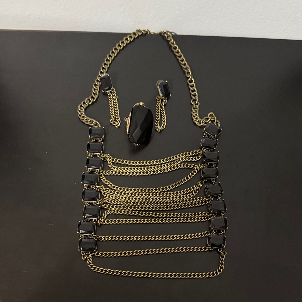 Gold and Black Chain Necklace Set